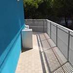 Condominio Simma Giallo E Azzurro