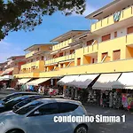 Condominio Simma Giallo E Azzurro