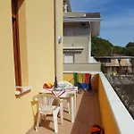 Condominio Simma Giallo E Azzurro *