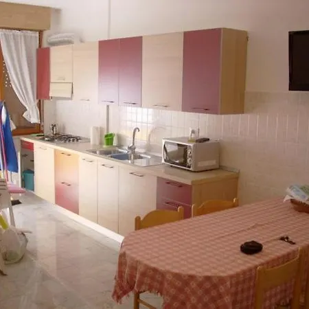 Condominio Simma Giallo E Azzurro
