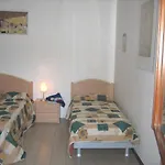 Appartamento Condominio Simma Giallo E Azzurro