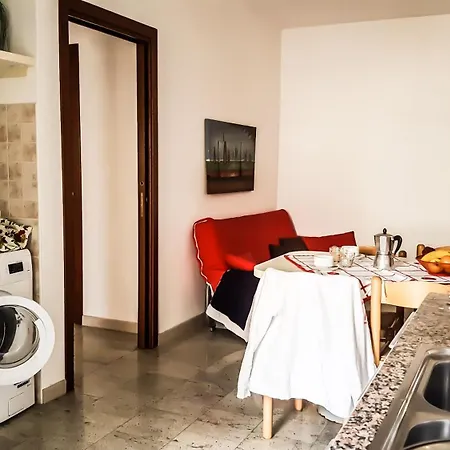 Condominio Simma Giallo E Azzurro بيبيوني