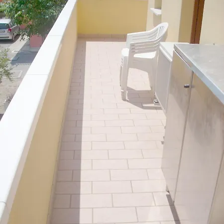 Condominio Simma Giallo E Azzurro ビビオーネ