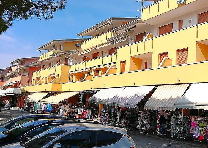 Condominio Simma Giallo E Azzurro