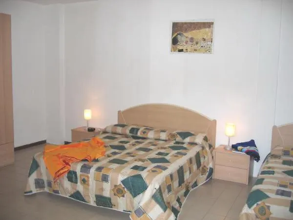 Appartamento Condominio Simma Giallo E Azzurro *